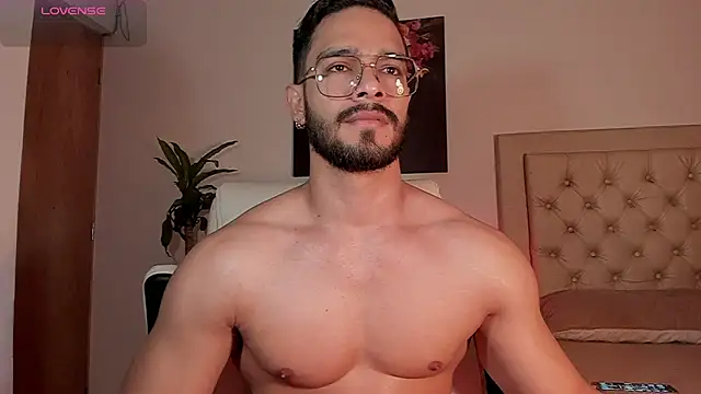 Snapshot of Josseph1_ chatting on October 27, 2025, 11:38 pm Josseph1  online show from October 27, 2025, 11:38 pm