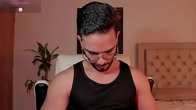 Snapshot of Josseph1_ chatting on September 29, 2025, 11:32 pm Josseph1  online show from September 29, 2025, 11:32 pm