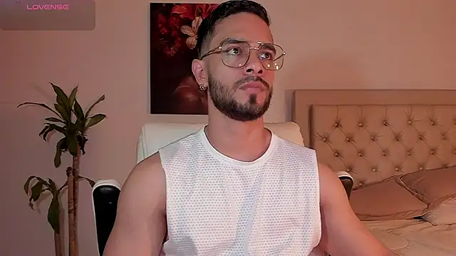 Snapshot of Josseph1_ chatting on September 27, 2025, 10:27 pm Josseph1  online show from September 27, 2025, 10:27 pm