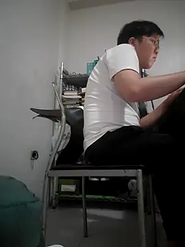 ksshp9502 online show from November 14, 2025, 8:56 pm