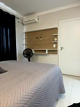 Snapshot of AliceStone19 chatting on September 29, 2025, 4:56 pm AliceStone19 online show from September 29, 2025, 4:56 pm