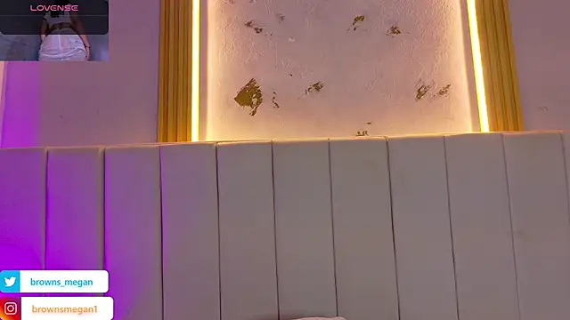 Megan browns1 online show from April 1, 2026, 1:12 pm