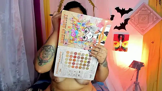 Snapshot of sophiaamethystt chatting on October 14, 2025, 9:58 pm sophiaamethystt online show from October 14, 2025, 9:58 pm