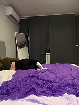 Seoomarry online show from December 5, 2024, 9:11 pm