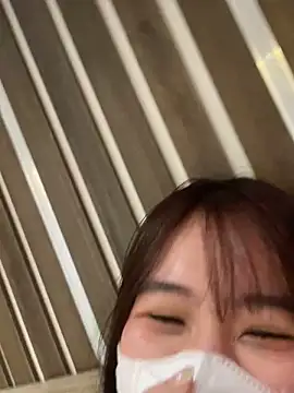Onee-Chew online show from May 17, 2026, 11:43 am