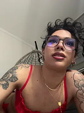 Samantha Bernardo online show from May 28, 2026, 3:58 am