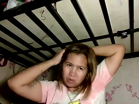 sweet smile4u online show from November 13, 2025, 4:00 pm