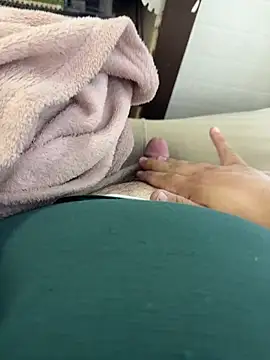 buri232 online show from October 4, 2025, 9:55 am