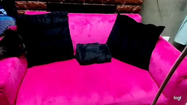 Snapshot of Ducheess chatting on October 3, 2025, 9:05 pm Ducheess online show from October 3, 2025, 9:05 pm