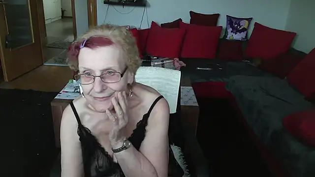 HeisseomaOriginal online show from February 21, 2025, 2:16 pm