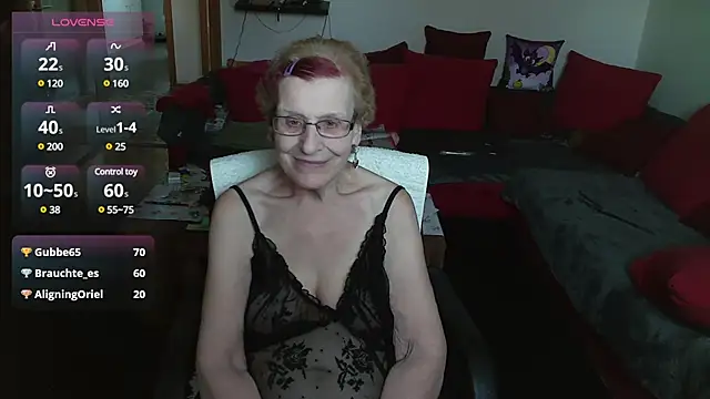 HeisseomaOriginal online show from February 18, 2025, 11:11 am