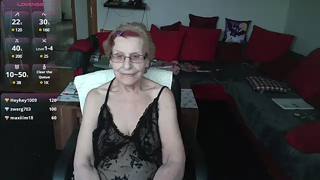 HeisseomaOriginal online show from February 25, 2025, 2:37 pm