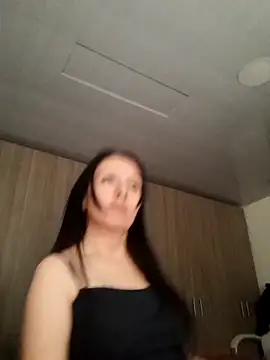 Snapshot of Selene93 chatting on February 25, 2026, 2:23 am Selene93 online show from February 25, 2026, 2:23 am