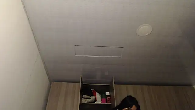 Snapshot of Selene93 chatting on November 21, 2025, 8:30 pm Selene93 online show from November 21, 2025, 8:30 pm