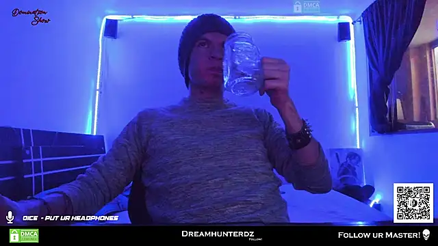 Snapshot of Headhunterdz chatting on March 21, 2025, 10:39 pm Headhunterdz online show from March 21, 2025, 10:39 pm