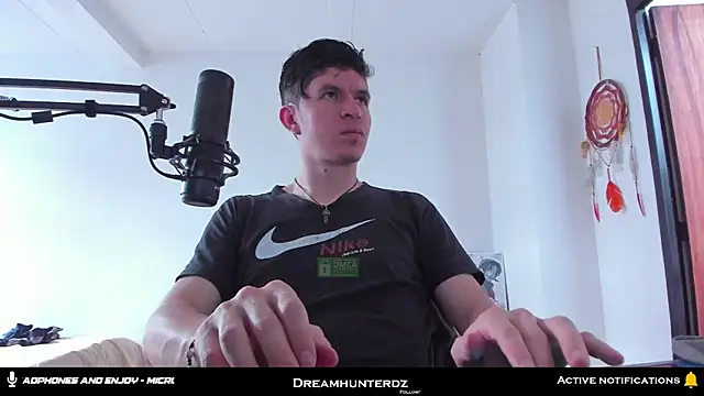 Snapshot of Headhunterdz chatting on October 2, 2025, 8:23 pm Headhunterdz online show from October 2, 2025, 8:23 pm