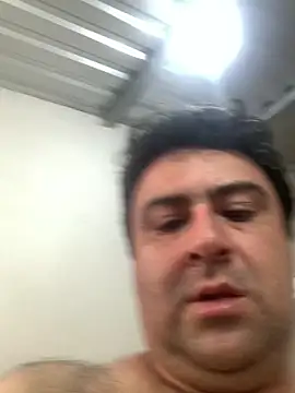 EmilianoGt online show from October 20, 2025, 7:47 pm