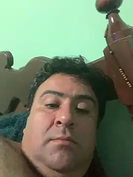 EmilianoGt online show from October 23, 2025, 2:21 am