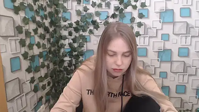 klerkarina online show from February 24, 2025, 5:54 am