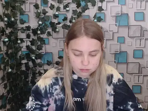 klerkarina online show from December 23, 2024, 6:22 am