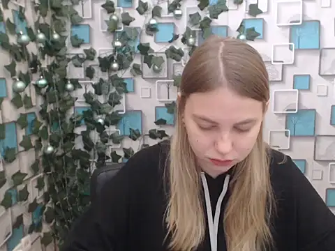 klerkarina online show from January 4, 2025, 6:09 am