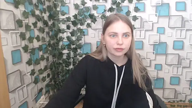 klerkarina online show from March 4, 2025, 10:24 am