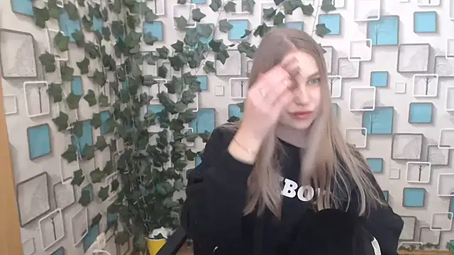 klerkarina online show from March 3, 2025, 5:58 am