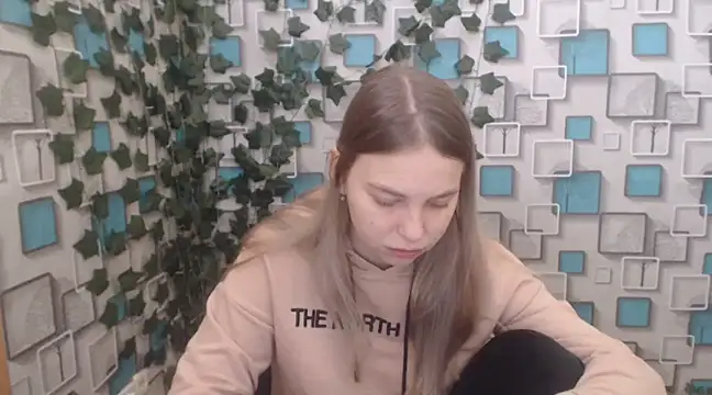 klerkarina online show from February 8, 2025, 6:01 am