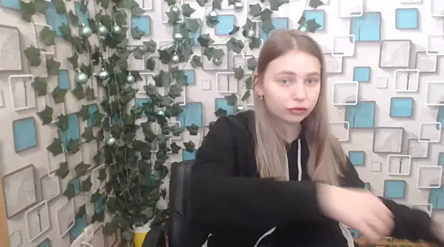 klerkarina online show from February 6, 2025, 6:29 am