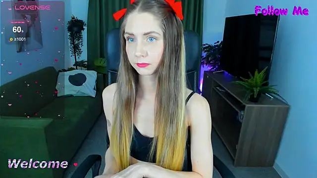 GrayceWild online show from January 23, 2025, 11:48 am