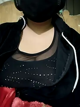 Amritt Kour online show from January 9, 2025, 5:54 pm