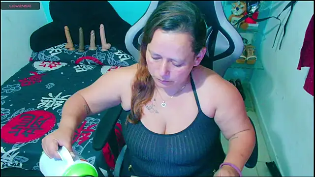 Snapshot of Diana_Lozano chatting on October 26, 2025, 3:18 am Diana Lozano online show from October 26, 2025, 3:18 am