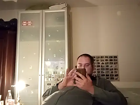 Snapshot of tididi1986 chatting on November 21, 2025, 6:51 pm tididi1986 online show from November 21, 2025, 6:51 pm