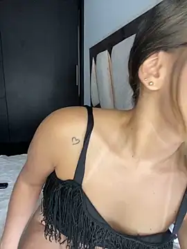 NatashaCruz- online show from September 19, 2025, 8:35 pm