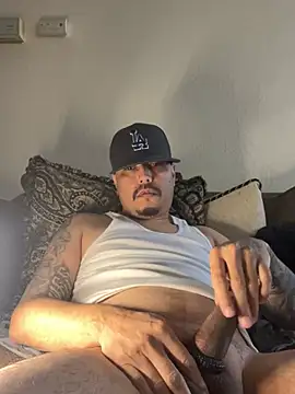 Snapshot of westats69 chatting on January 19, 2025, 8:19 pm westats69 online show from January 19, 2025, 8:19 pm