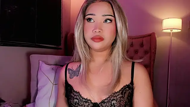 BoaHancockx online show from February 15, 2026, 9:03 pm