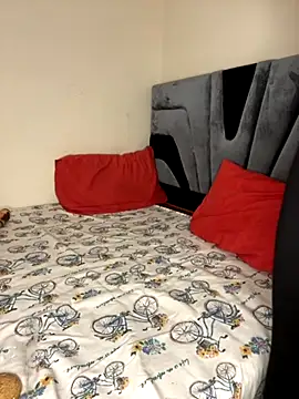 Snapshot of morrocoXcute chatting on October 17, 2025, 6:50 am morrocoXcute online show from October 17, 2025, 6:50 am