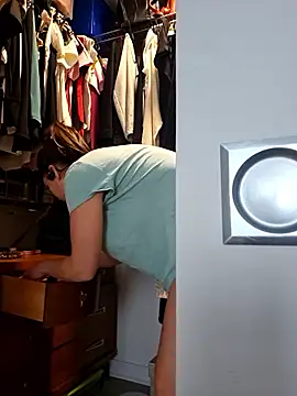 Ellie-L-Elizabeth online show from January 17, 2026, 3:48 pm