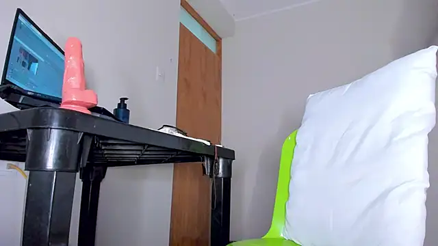 MikeMiller2 online show from October 28, 2025, 2:12 am