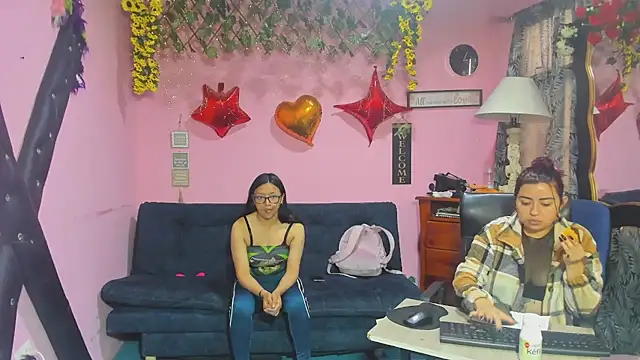 lesbiancuple online show from March 24, 2026, 12:05 pm