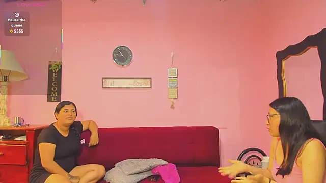 Snapshot of lesbiancuple chatting on October 18, 2025, 3:47 pm lesbiancuple online show from October 18, 2025, 3:47 pm