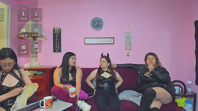 Snapshot of lesbiancuple chatting on September 23, 2025, 12:56 pm lesbiancuple online show from September 23, 2025, 12:56 pm