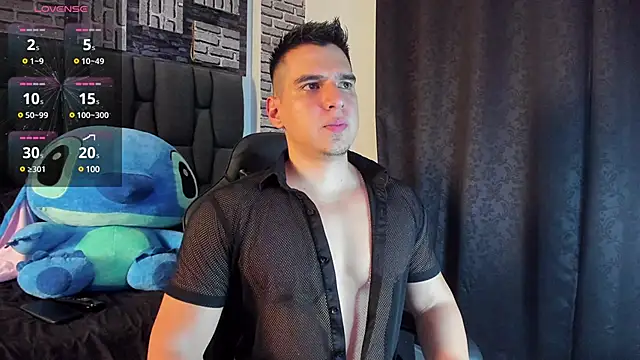 Snapshot of leyton_flex chatting on March 17, 2025, 11:46 pm leyton flex online show from March 17, 2025, 11:46 pm