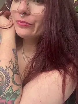 LunaMoongirl online show from December 3, 2024, 2:22 pm