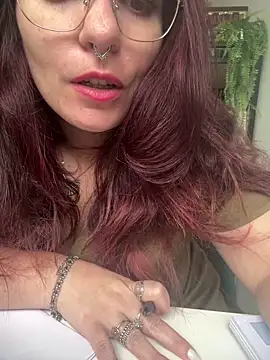 LunaMoongirl online show from December 5, 2024, 9:55 am