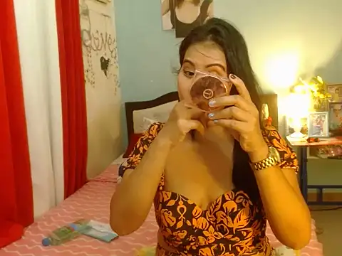 PearlOfAsia21 online show from February 4, 2025, 10:00 am