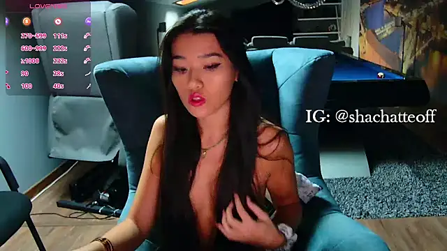 Snapshot of shachatteof chatting on September 29, 2025, 8:32 am shachatteof online show from September 29, 2025, 8:32 am