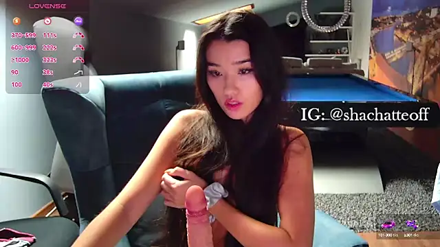 Snapshot of shachatteof chatting on October 4, 2025, 8:38 am shachatteof online show from October 4, 2025, 8:38 am