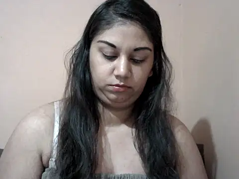 bellachow10 online show from May 26, 2026, 7:28 am