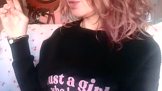 Snapshot of CherryMarla chatting on January 14, 2025, 2:11 pm CherryMarla online show from January 14, 2025, 2:11 pm